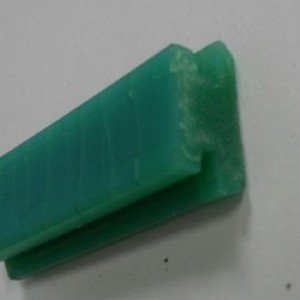 A= 5,3 mm
E= 3,0 mm
L= 16,5 mm
Li= 9,2 mm
Lt= 20,5 mm
Hi= 2,5 mm
Ht= 10,5 mm  * Ht com cerdas 35 mm